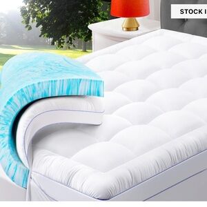 White Twin Mattress Topper with Gel Memory Foam